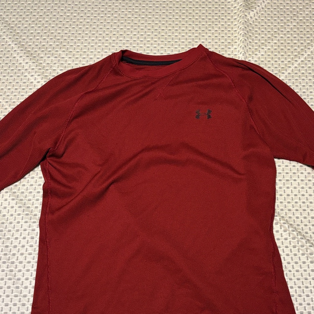 Under Armour Men’s Red Long Sleeve Shirt